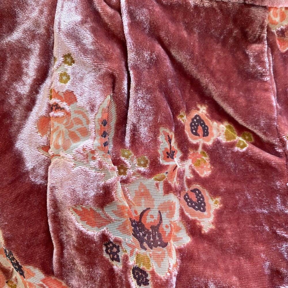 Anthropologie Floral Burnout Velvet Pants size S new with tag - Picture 9 of 9